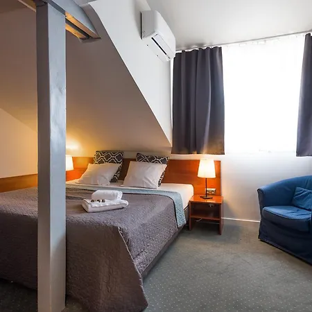 Zakamycze 3* Kraków