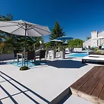 Zakamycze 3*