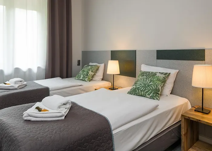 Zakamycze Πανσιόν 3*