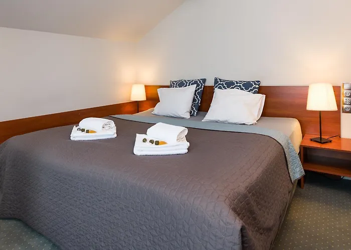 Zakamycze Πανσιόν 3*